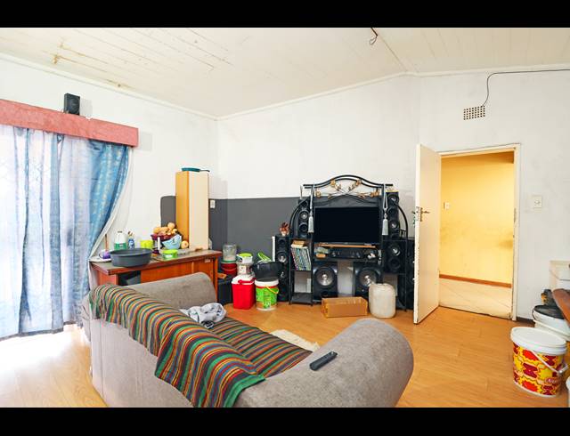 9 BEDROOM HOUSE FOR SALE IN KEW